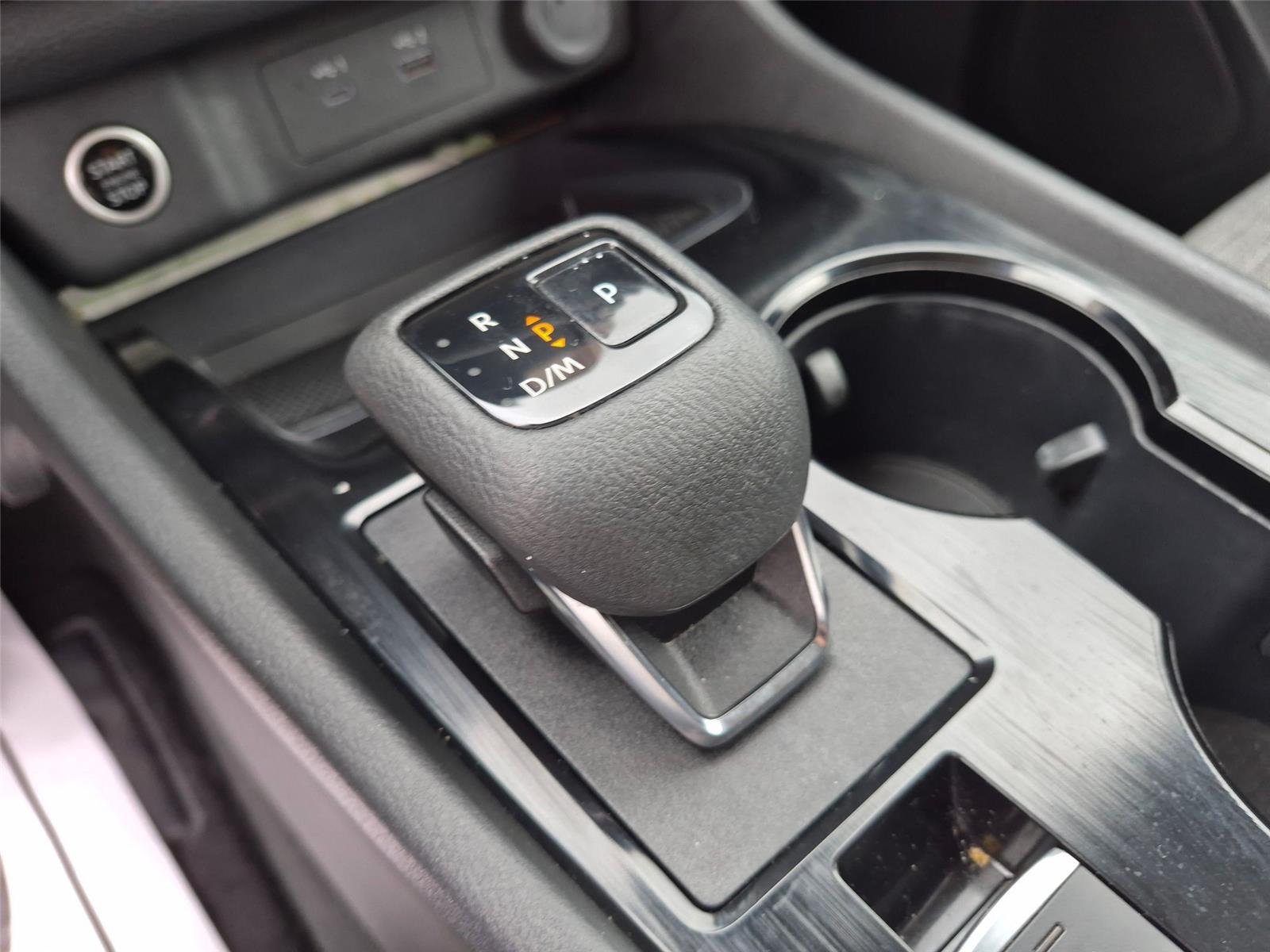 Used 2022 Pearl White Tricoat Nissan SV image 22
