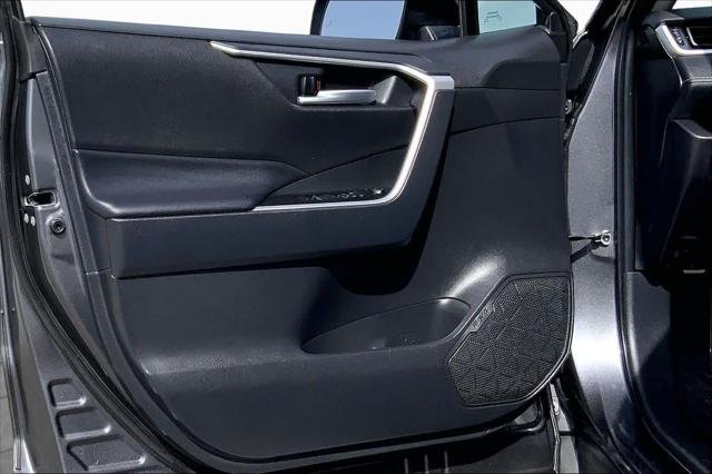 Certified Used 2025 MAGNETIC GRAY MET. Toyota  image 21
