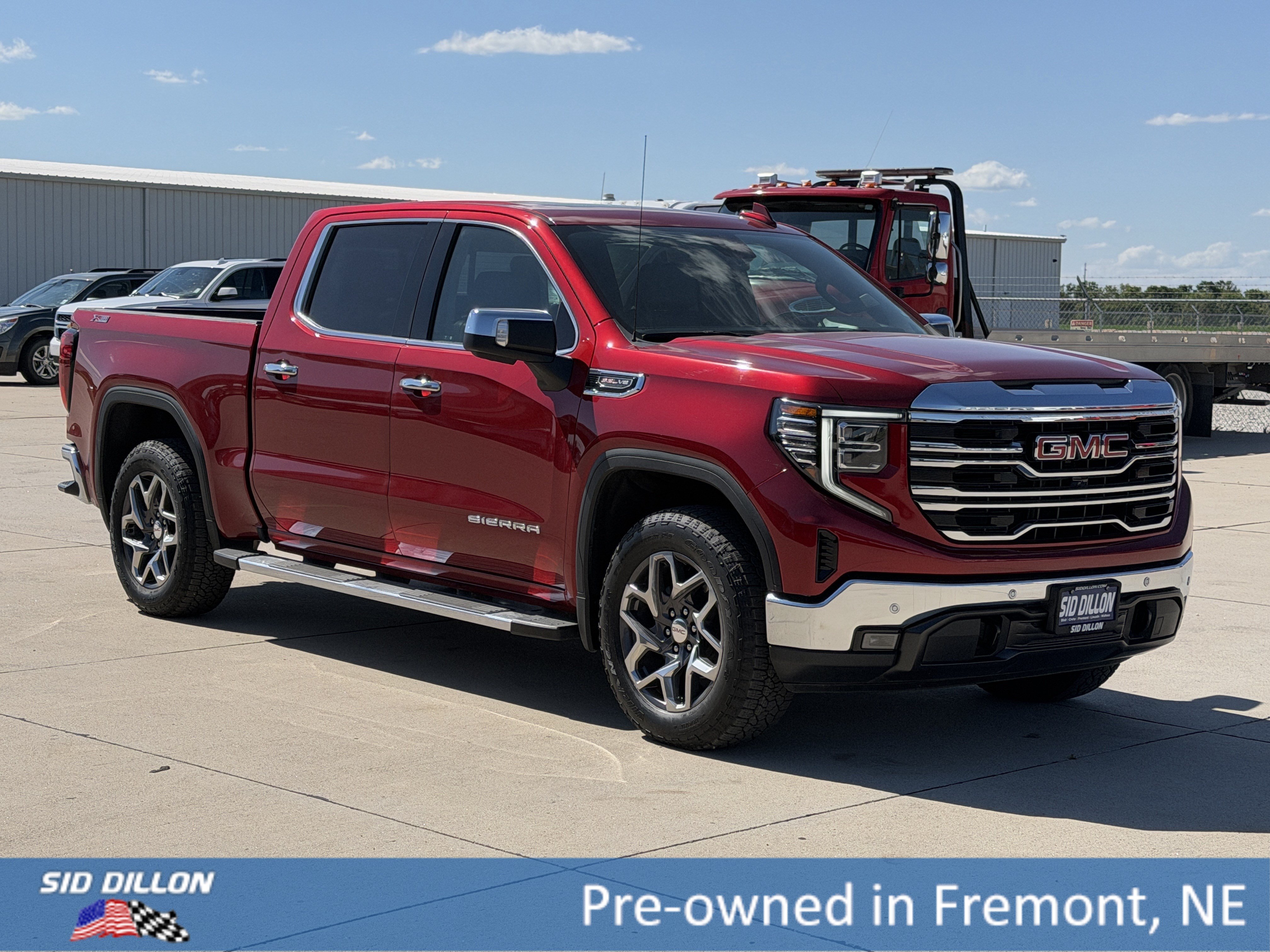 Used 2025 Volcanic Red Tintcoat GMC SLT image 2