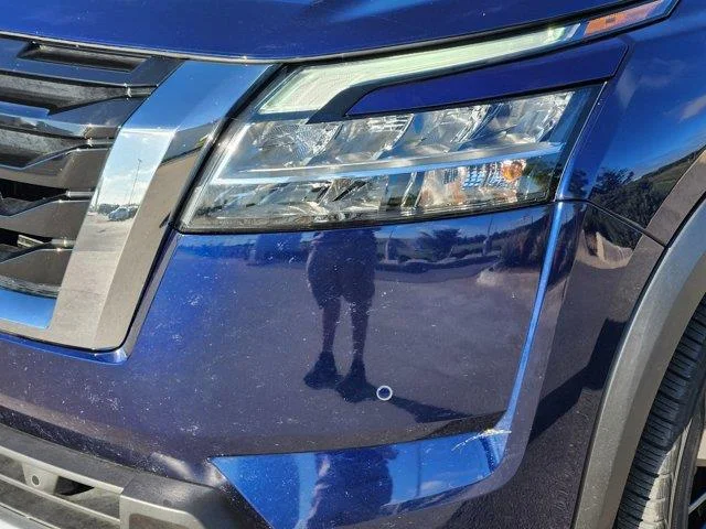 Used 2024 Deep Ocean Blue Pearl Nissan Platinum (A9) Front-Wheel Drive image 9