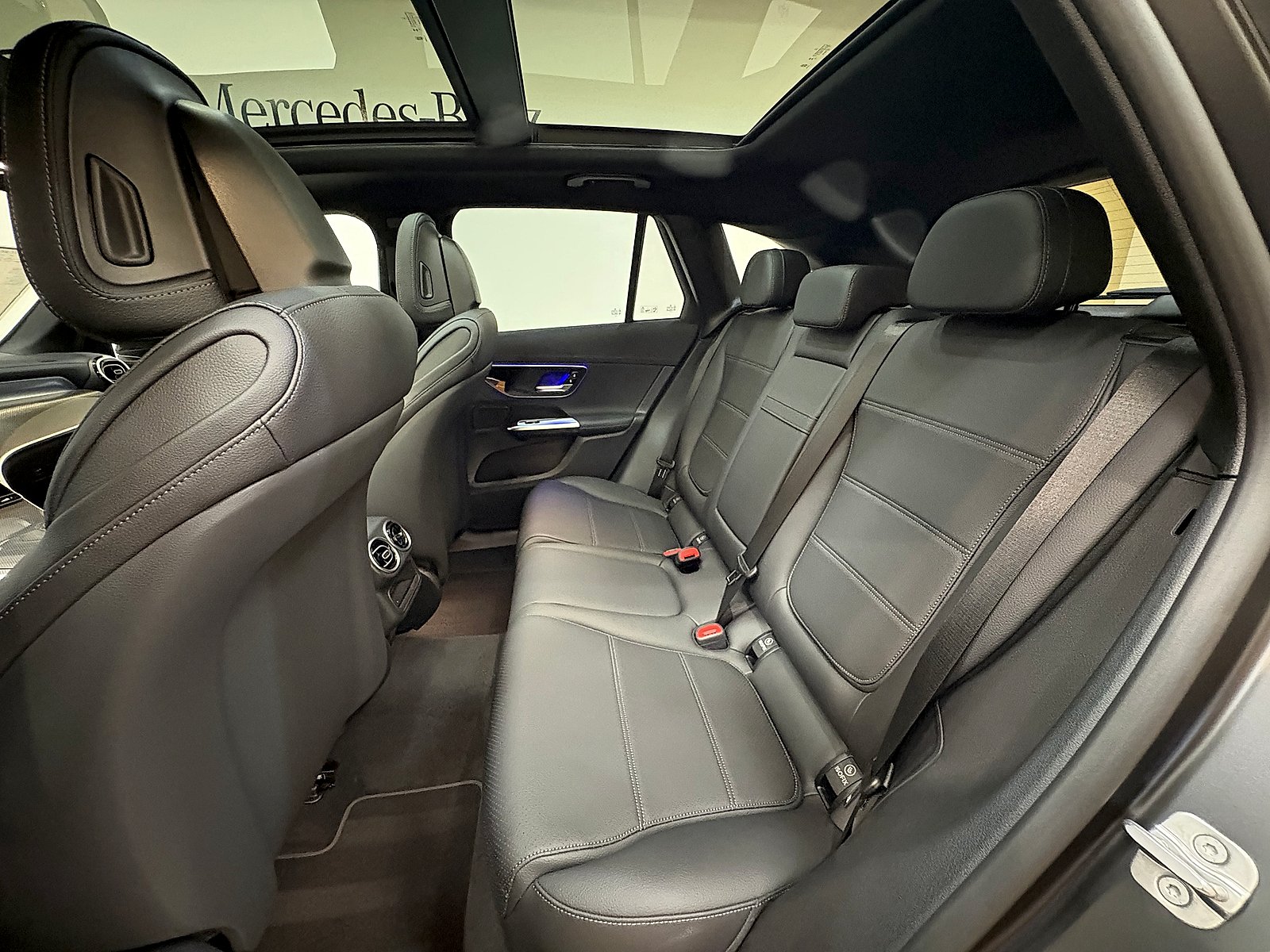 New 2027 MANUFAKTUR exclusive graphite grey magno Mercedes-Benz GLC 300 image 25