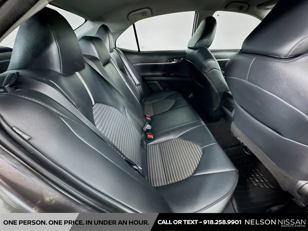 Used 2019  Toyota LE image 24