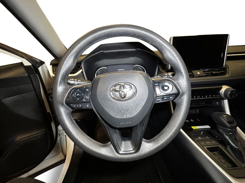 Used 2024 Ice Cap Toyota XLE image 12
