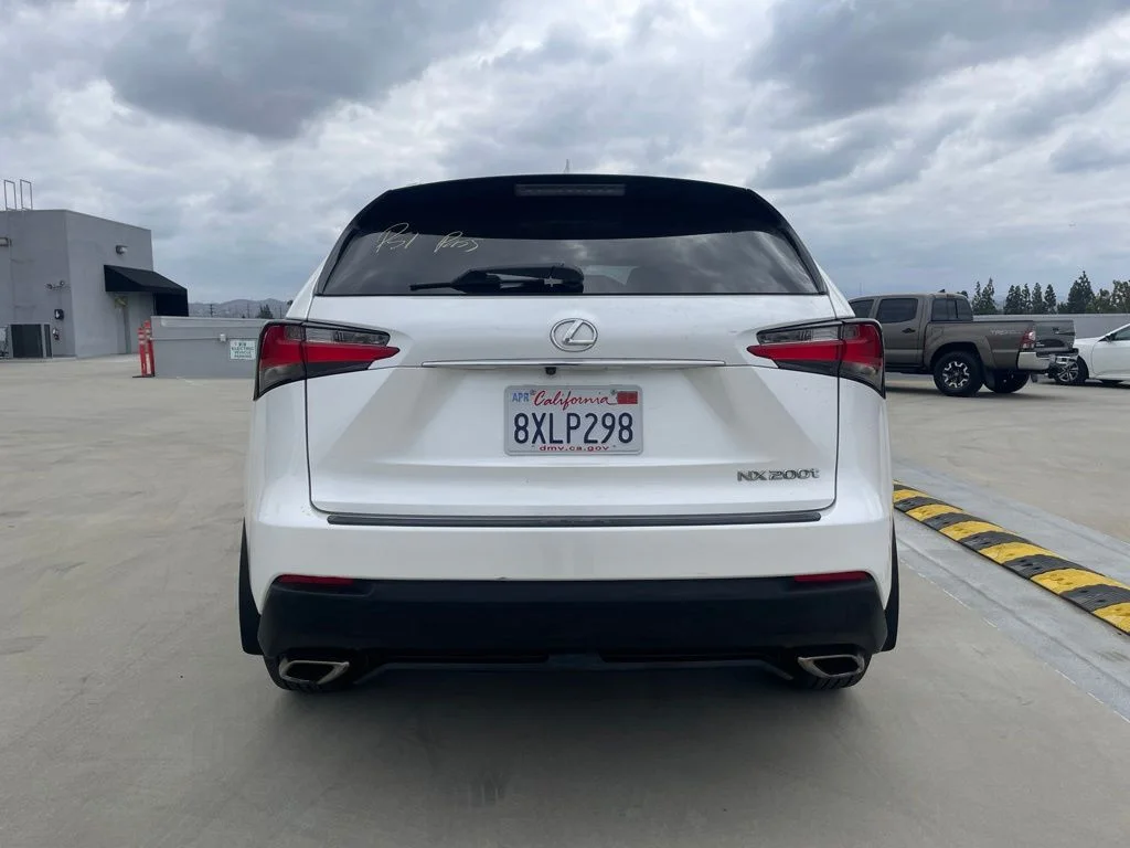 Used 2016 Eminent White Pearl Lexus 200t image 3