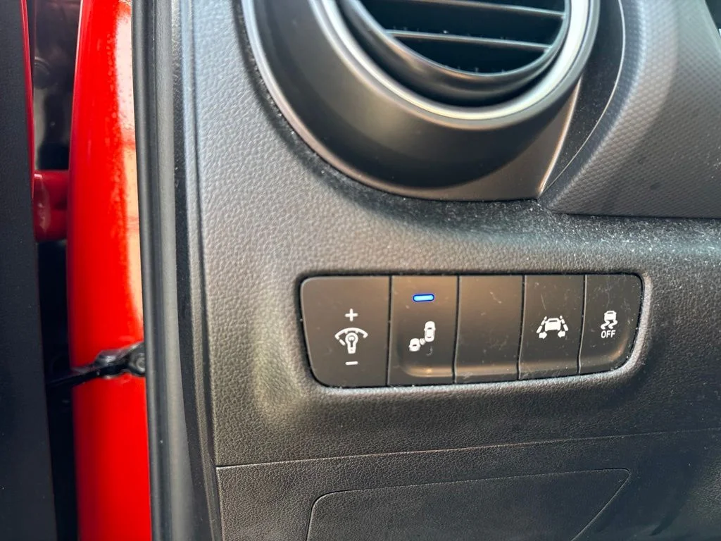 Used 2019 Orange Hyundai SEL image 20