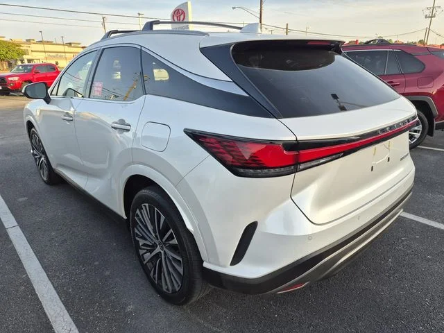 Used 2024 Eminent White Pearl Lexus 350 Premium Plus image 2