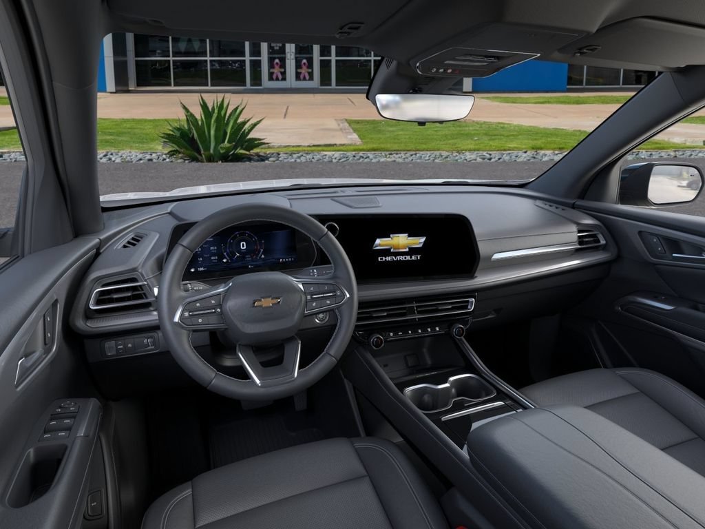 New 2026 Polar White Tricoat Chevrolet LT image 15