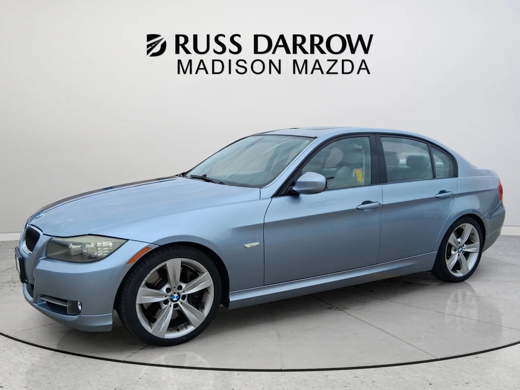 Used 2009 Blue BMW 335i image 1