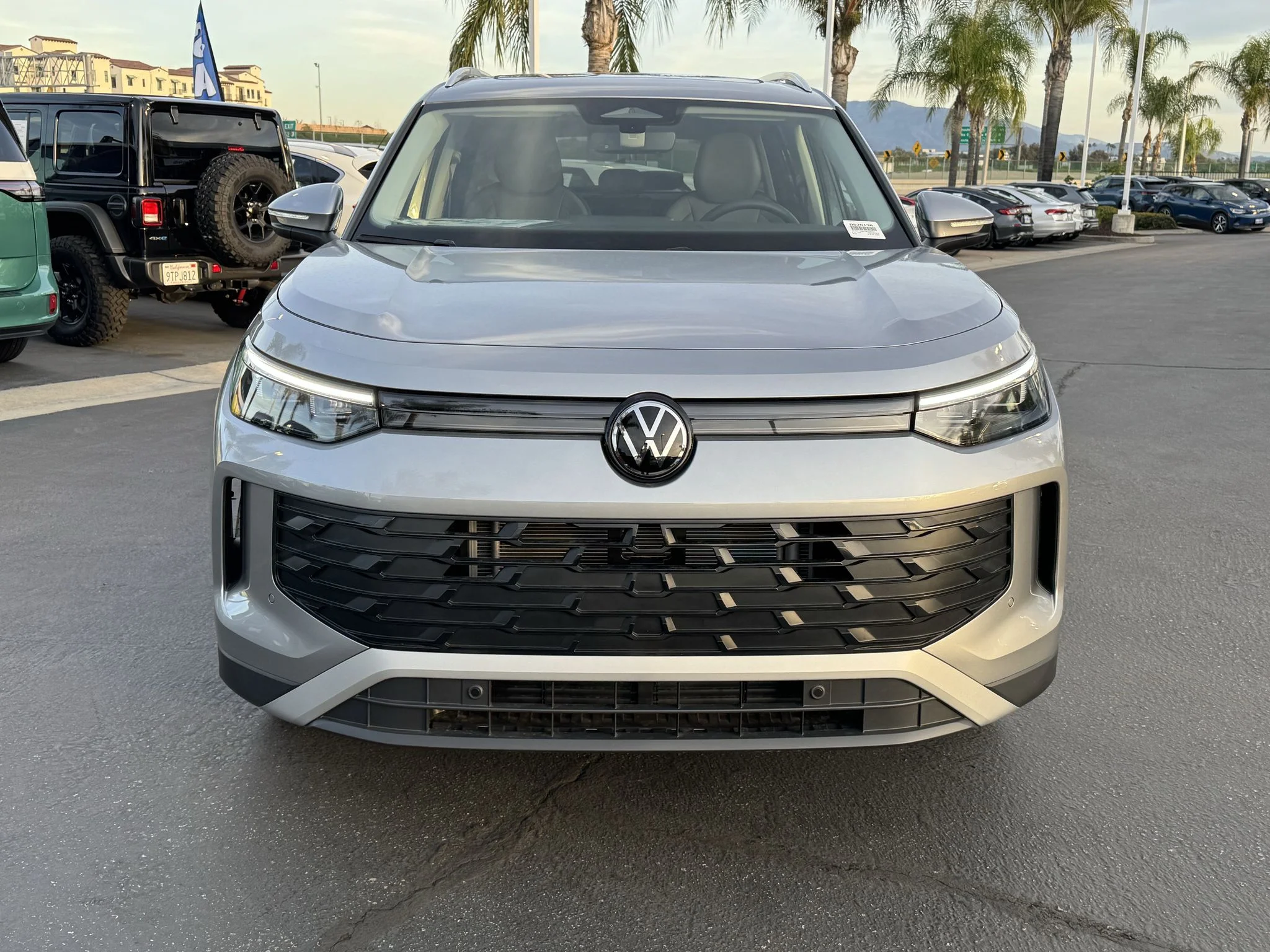 New 2026 Pyrite Silver Metallic Volkswagen SE image 4