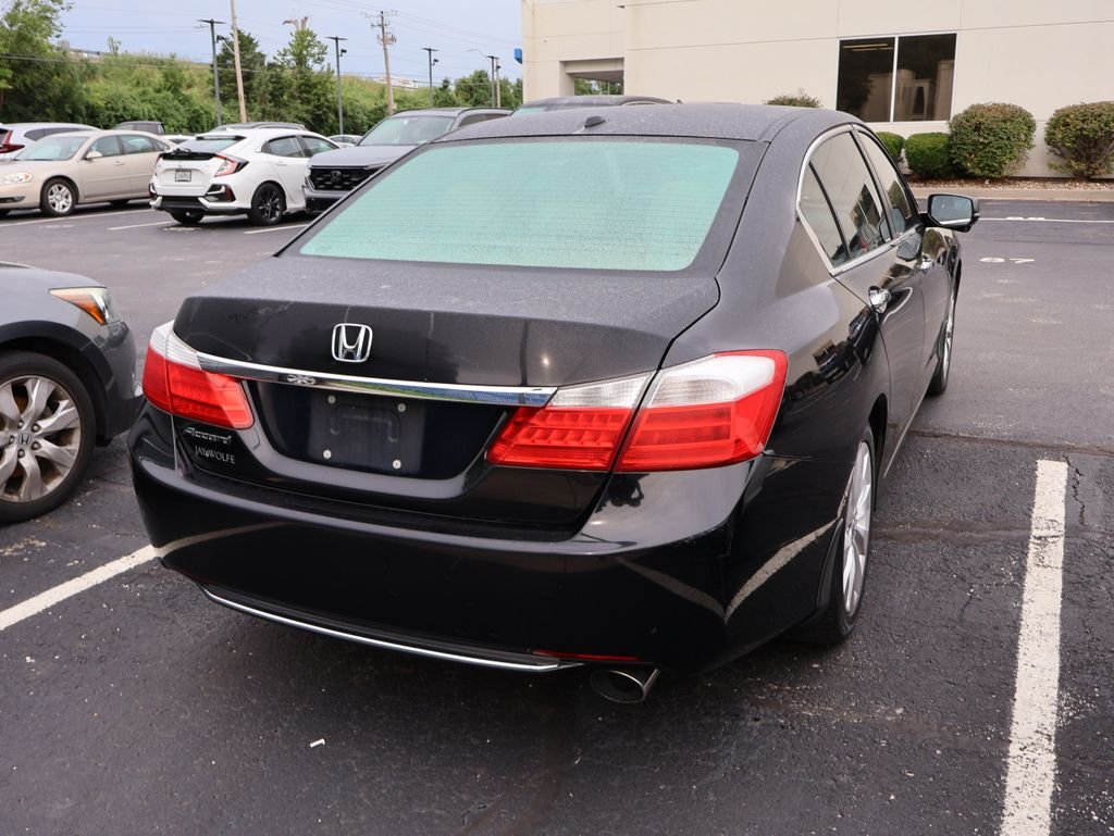 Used 2013 Black Honda EX-L image 7