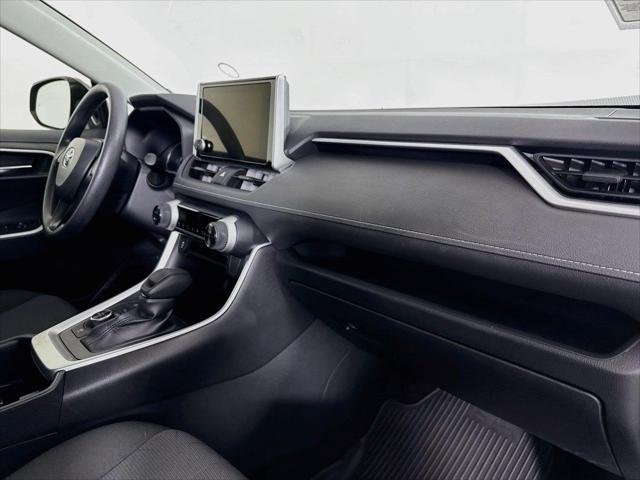 Certified Used 2025 MAGNETIC GRAY MET. Toyota  image 41