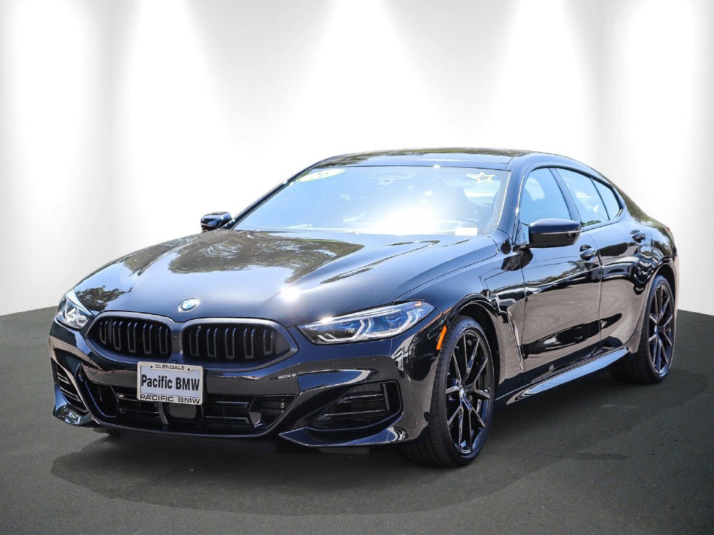 2026 BMW 8 Series photo 3