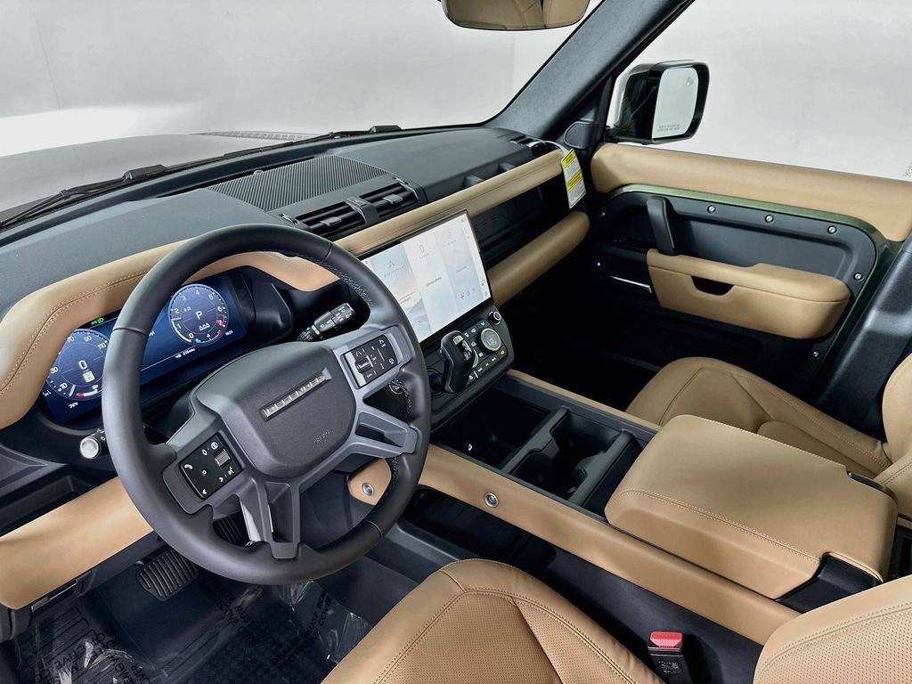 New 2026 Woolstone Green Land Rover X-Dynamic SE image 10