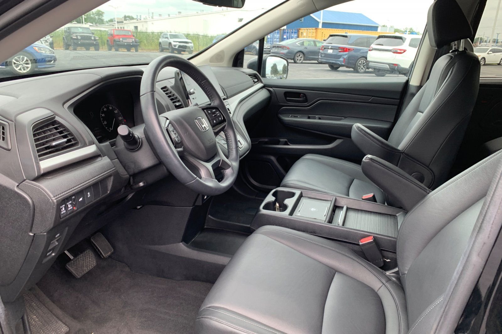 Certified Used 2025  Honda EX-L image 12