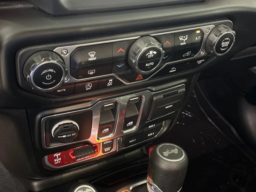 Used 2022 Black Jeep Rubicon image 37