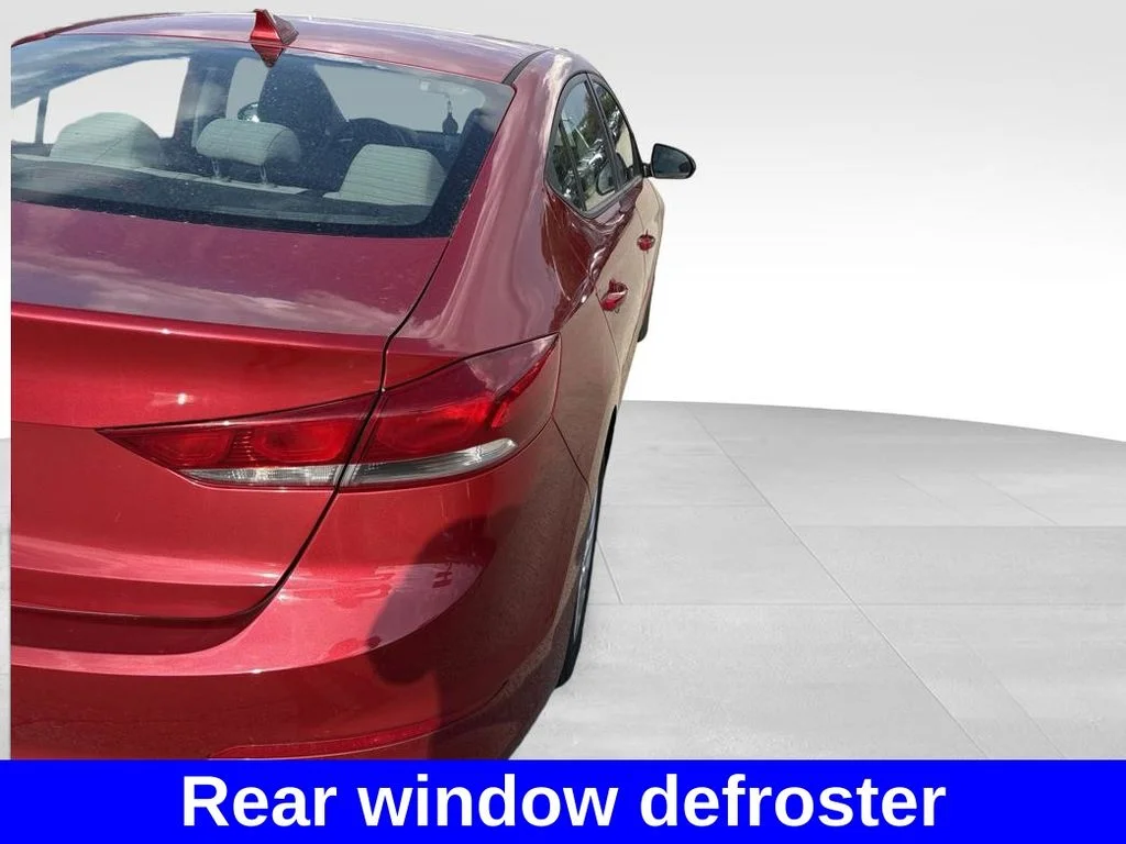 Used 2017 Red Hyundai SE image 5