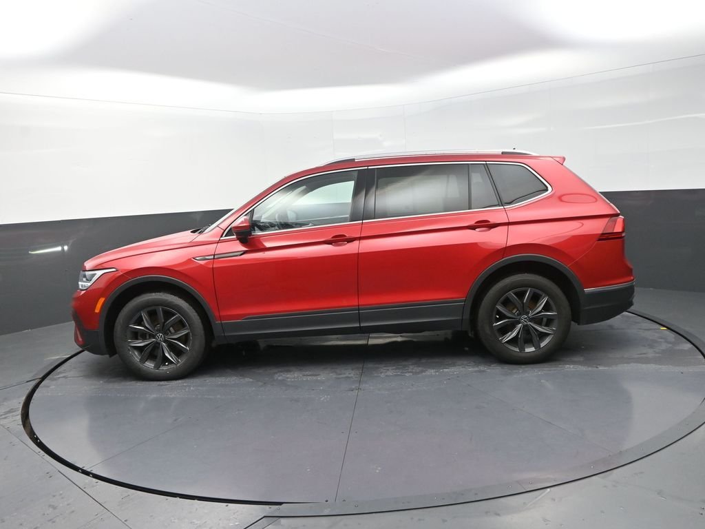 Used 2023 Red Volkswagen 2.0T SE image 6