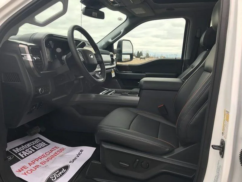 New 2026 OXFORD WHITE Ford LARIAT image 5