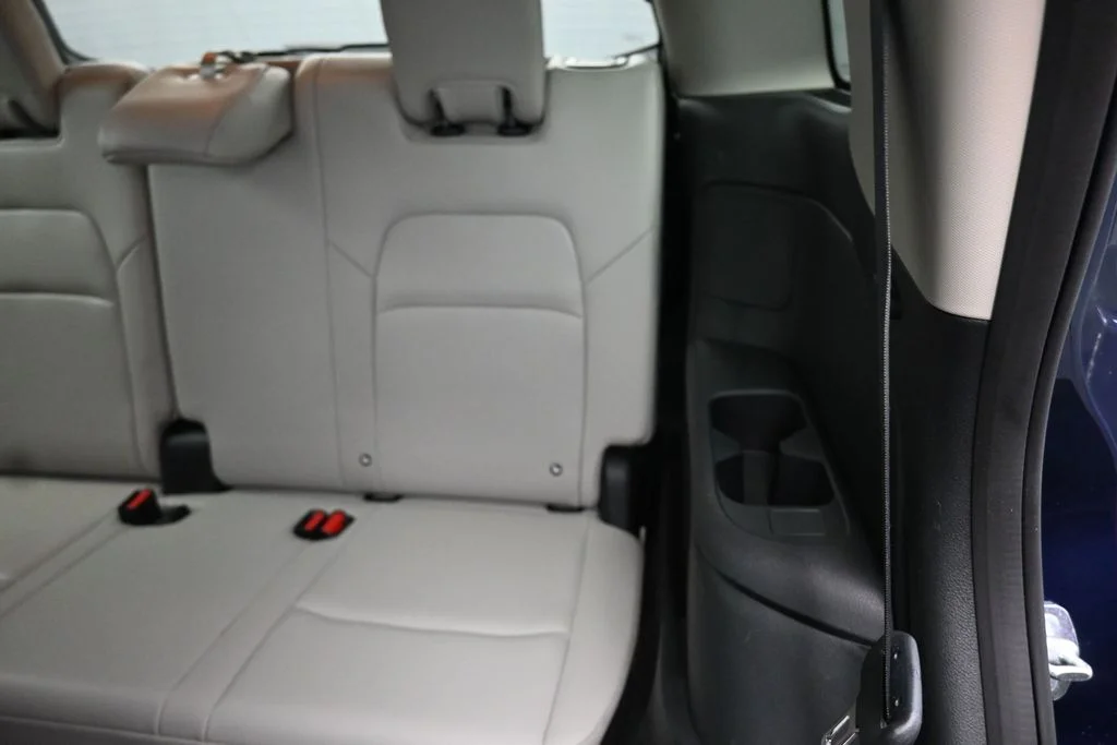 Used 2023 Blue Nissan SL image 22