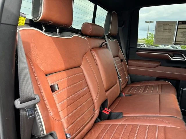 Used 2025 Onyx Black GMC Denali Ultimate image 22