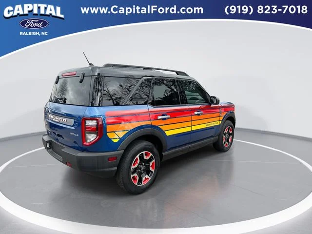 Used 2024 Blue Ford Free Wheeling image 8