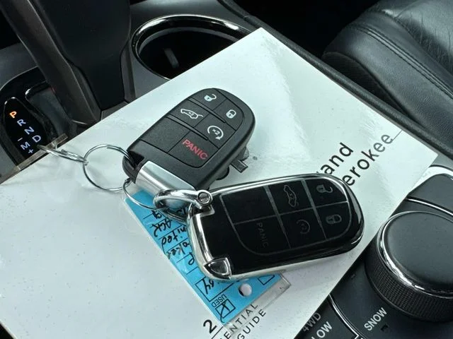 Used 2019 Black Jeep Limited X image 4