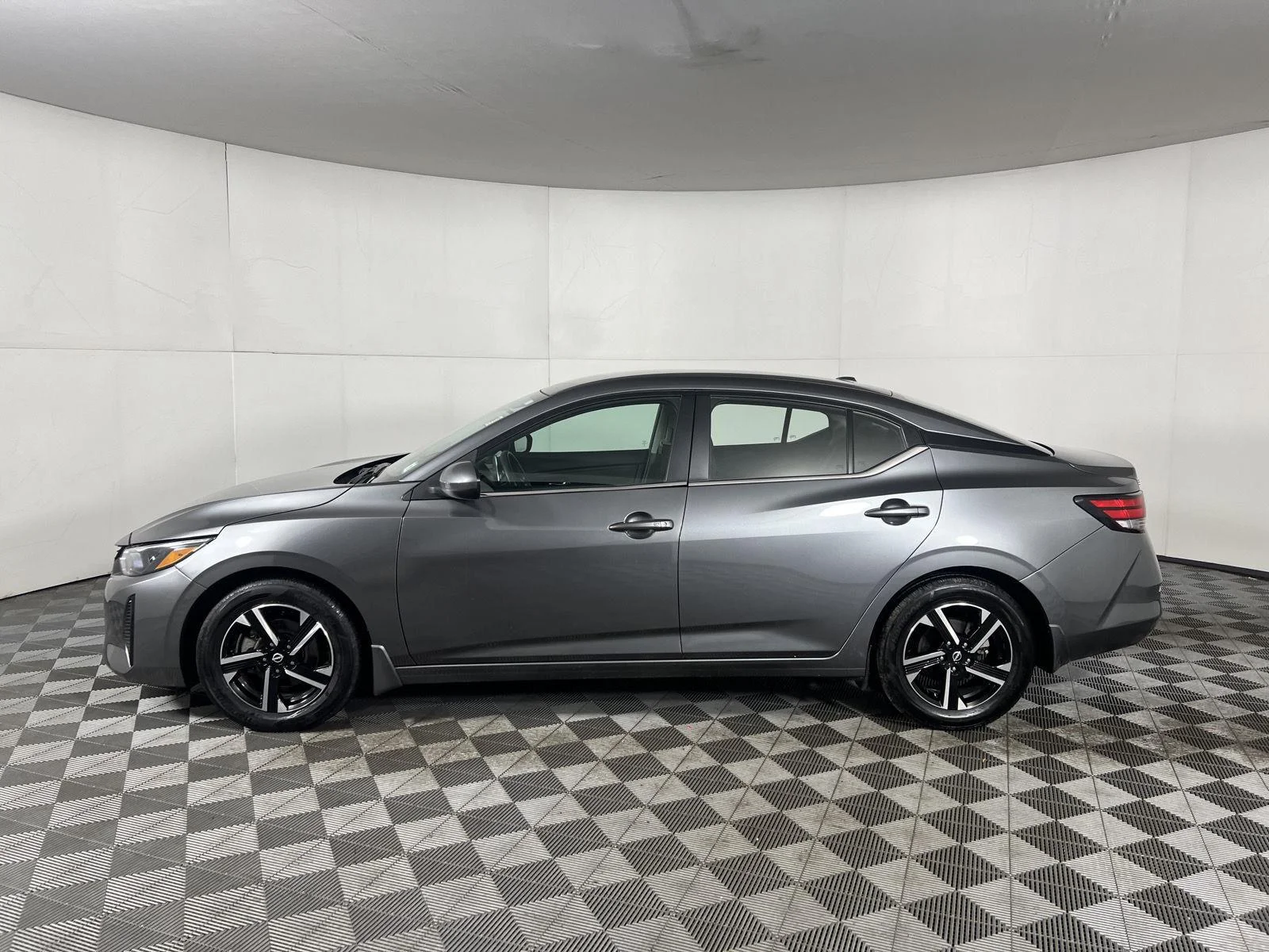 Used 2024 Gun Metallic Nissan SV image 5