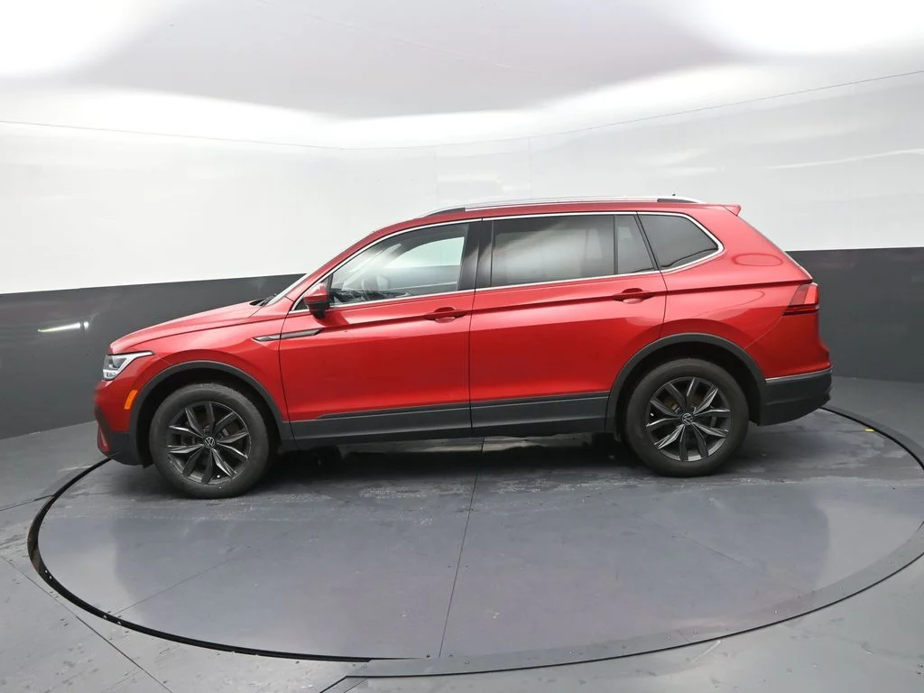 Used 2023 Red Volkswagen 2.0T SE image 6