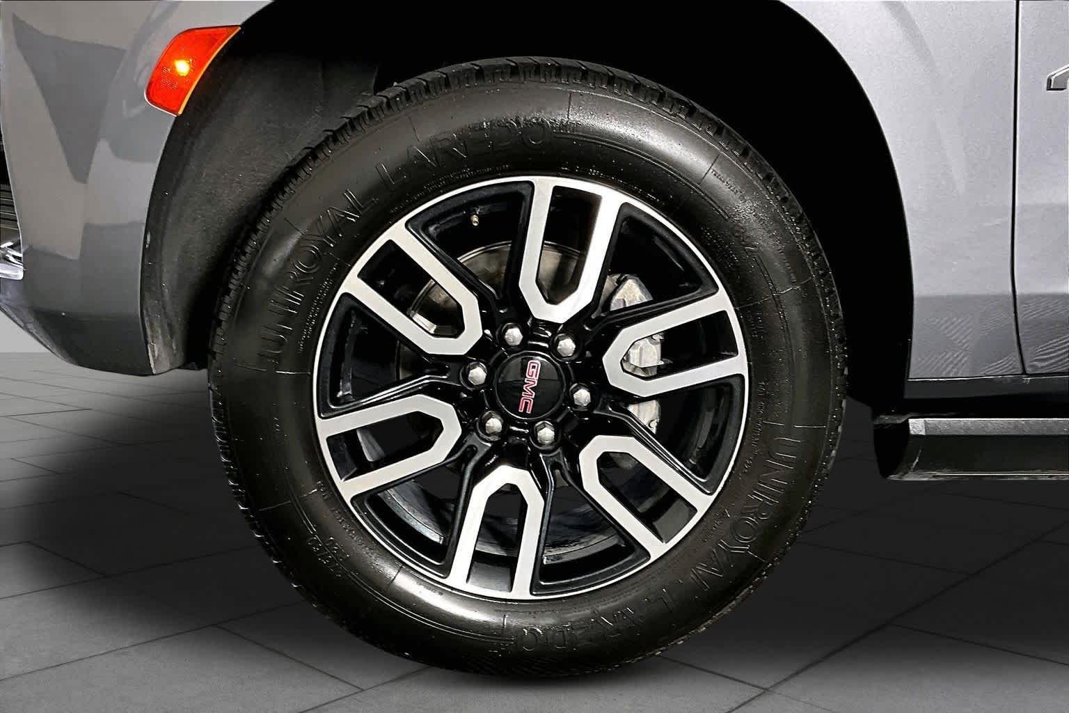 Used 2022 Satin Steel Metallic GMC AT4 image 20