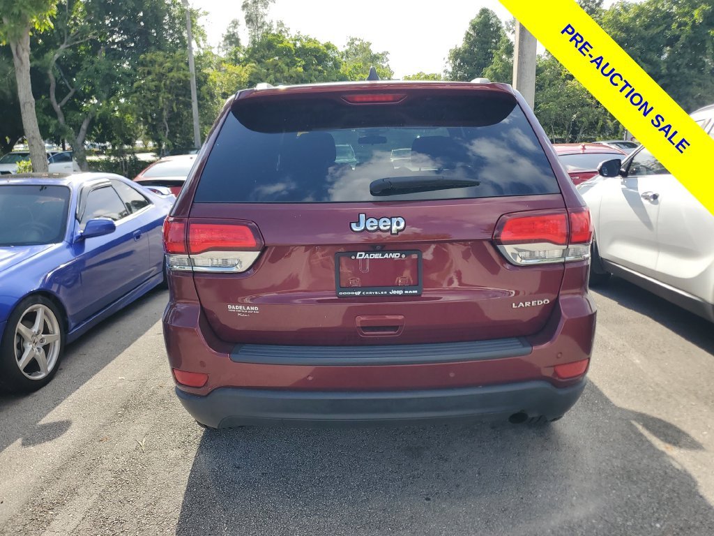 Used 2020 Red Jeep Laredo E image 8