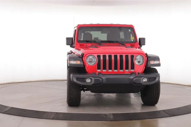 Used 2020 Red Jeep Unlimited Rubicon image 12