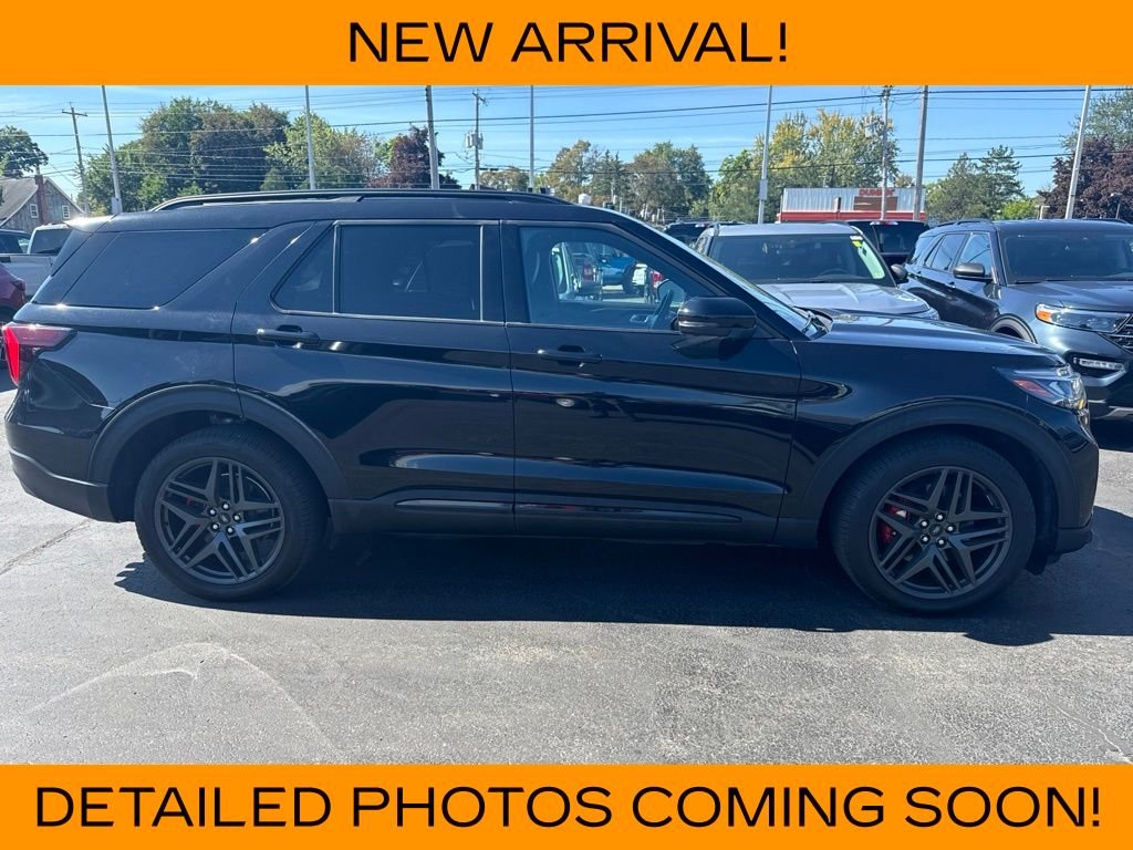 Certified Used 2025 Black Metallic Ford ST image 3