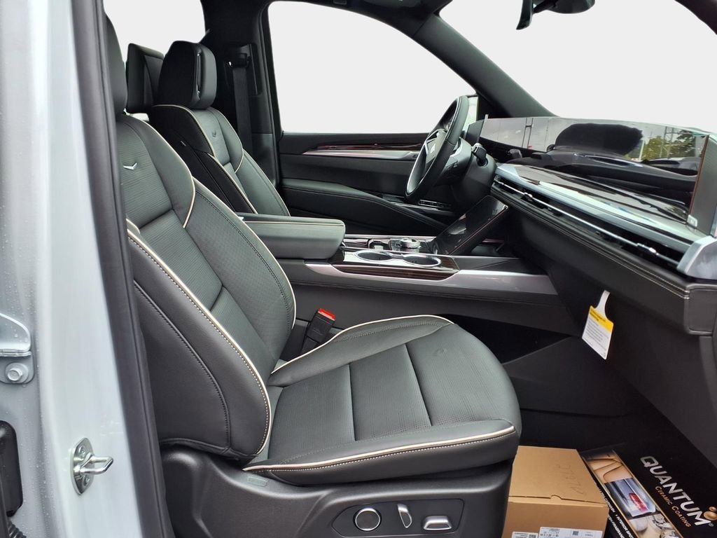 2026 Cadillac Escalade Luxury - Photo 16