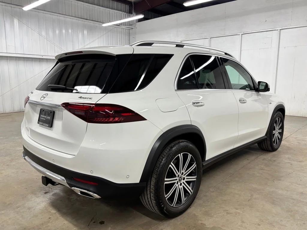 Used 2025 White Mercedes-Benz GLE 450e image 8