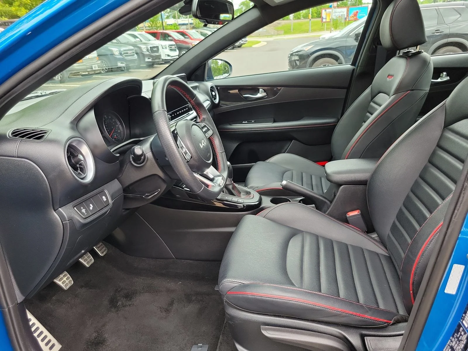 Used 2023 Blue Kia GT image 9