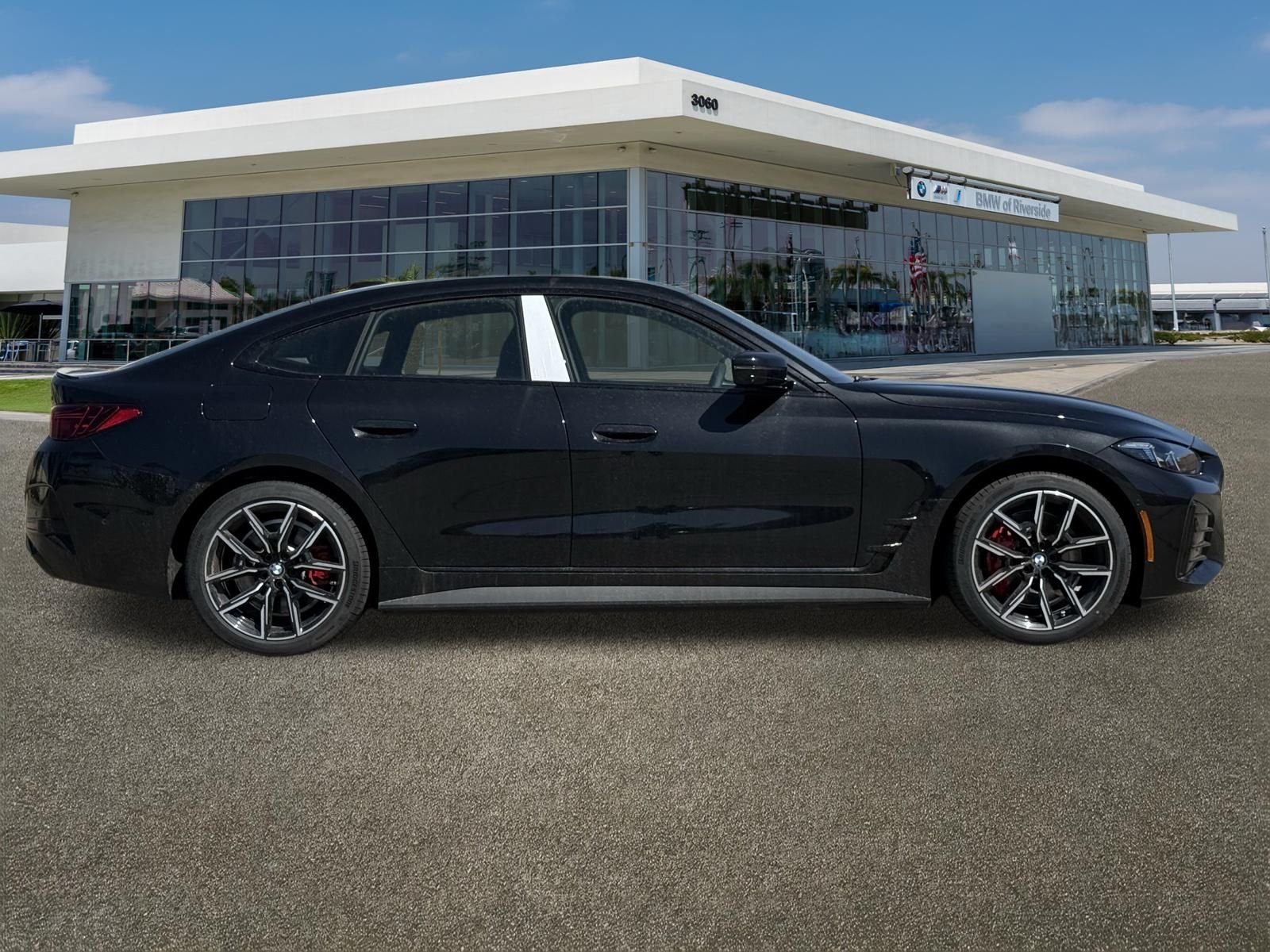 New 2026 Black Sapphire Metallic BMW eDrive40 image 12