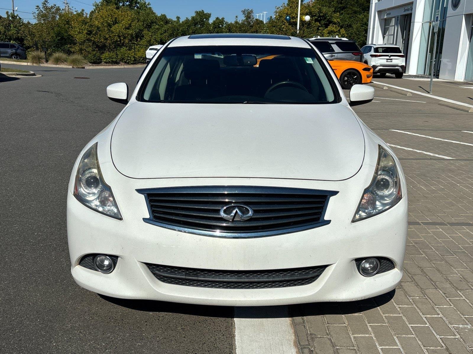 Used 2013 Moonlight White INFINITI Journey image 8