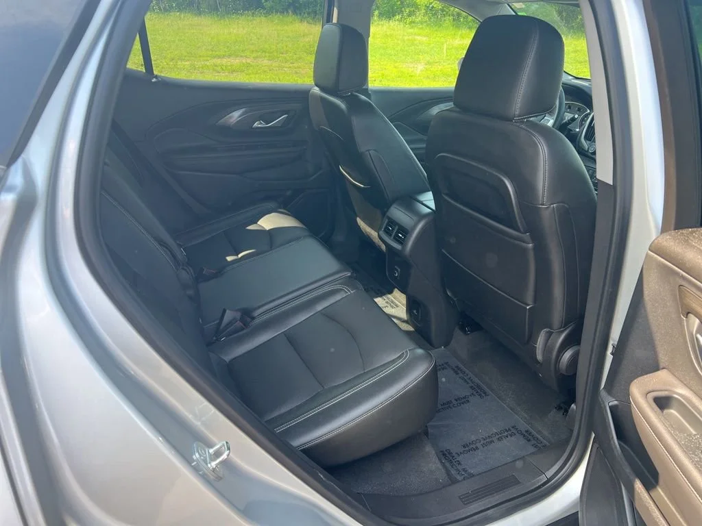 2022 GMC Terrain SLT - Photo 11