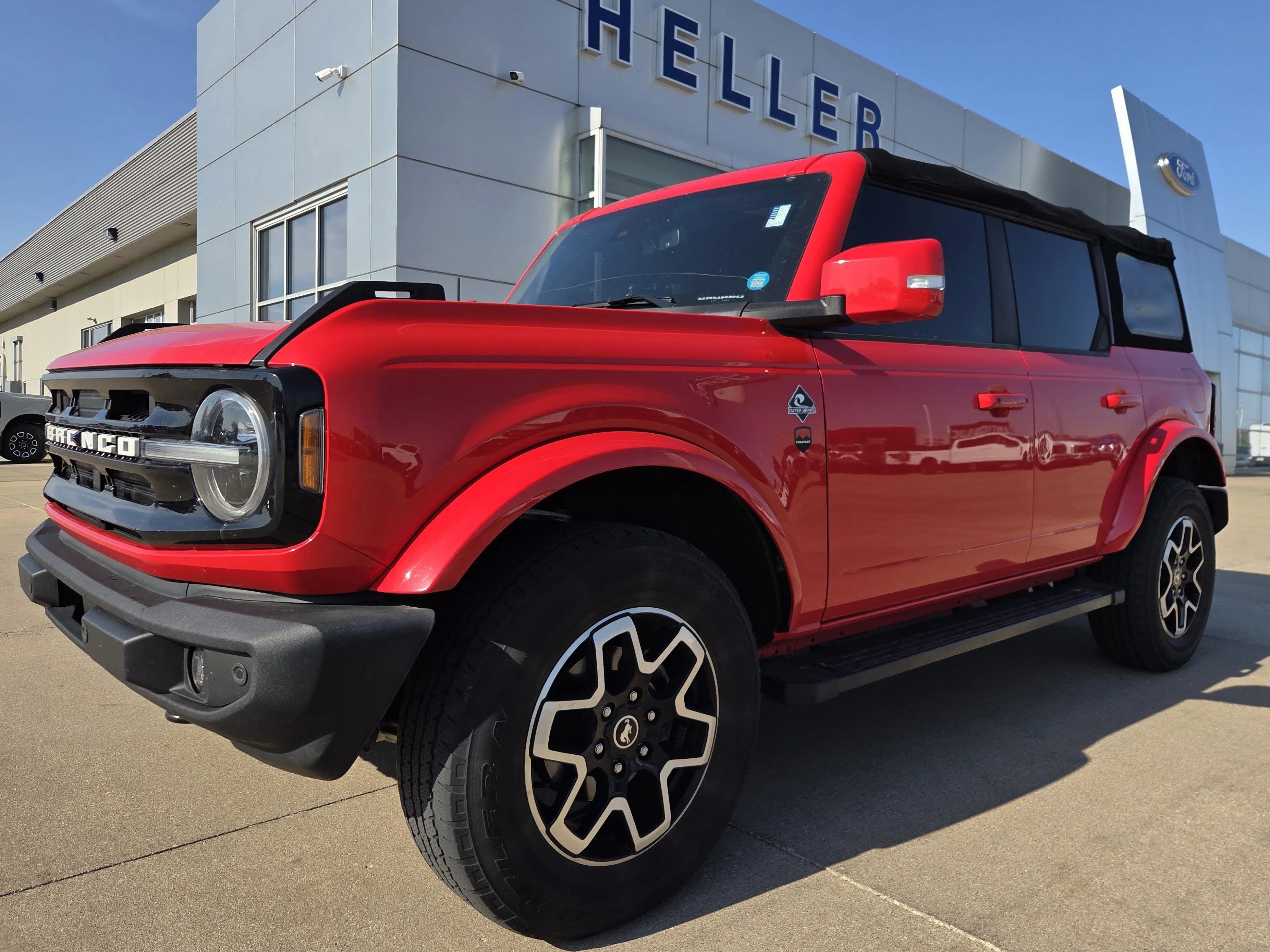 Used 2022 Race Red Ford Outer Banks image 3