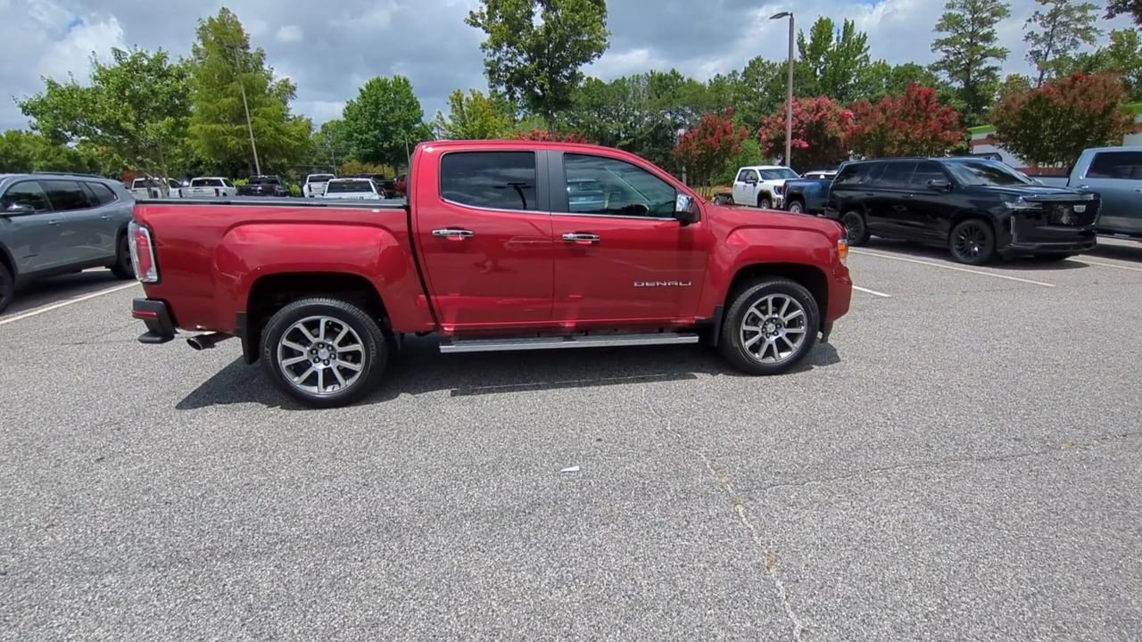 Used 2021 CAYENNE RED TINTCOAT GMC 2WD Denali image 9