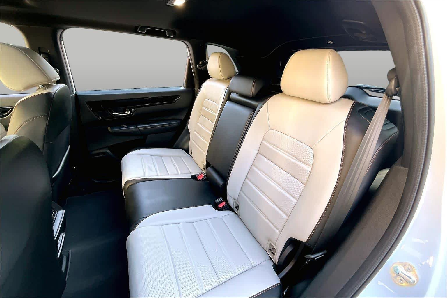 Used 2024 Platinum White Pearl Honda Sport Touring image 20