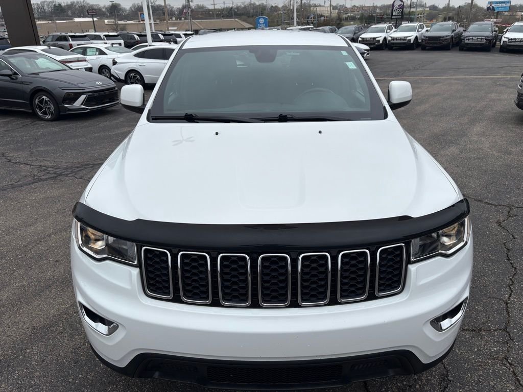Used 2018 Jeep Grand Cherokee Laredo E with VIN 1C4RJFAG7JC164915 for sale in Kansas City
