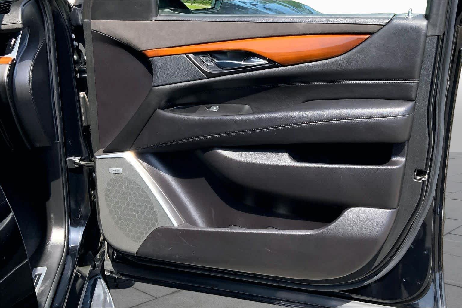 Certified Used 2020 Black Raven Cadillac Luxury image 26