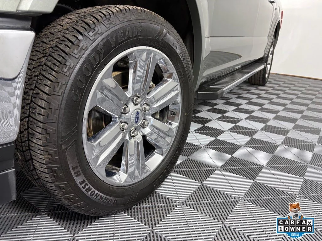 Used 2019 Green Ford Lariat image 12