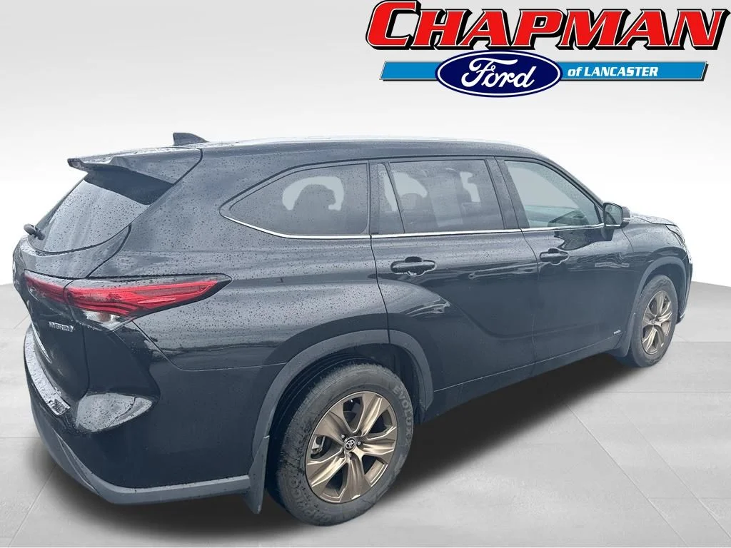 Used 2022 Midnight Black Metallic Toyota Bronze Edition image 3