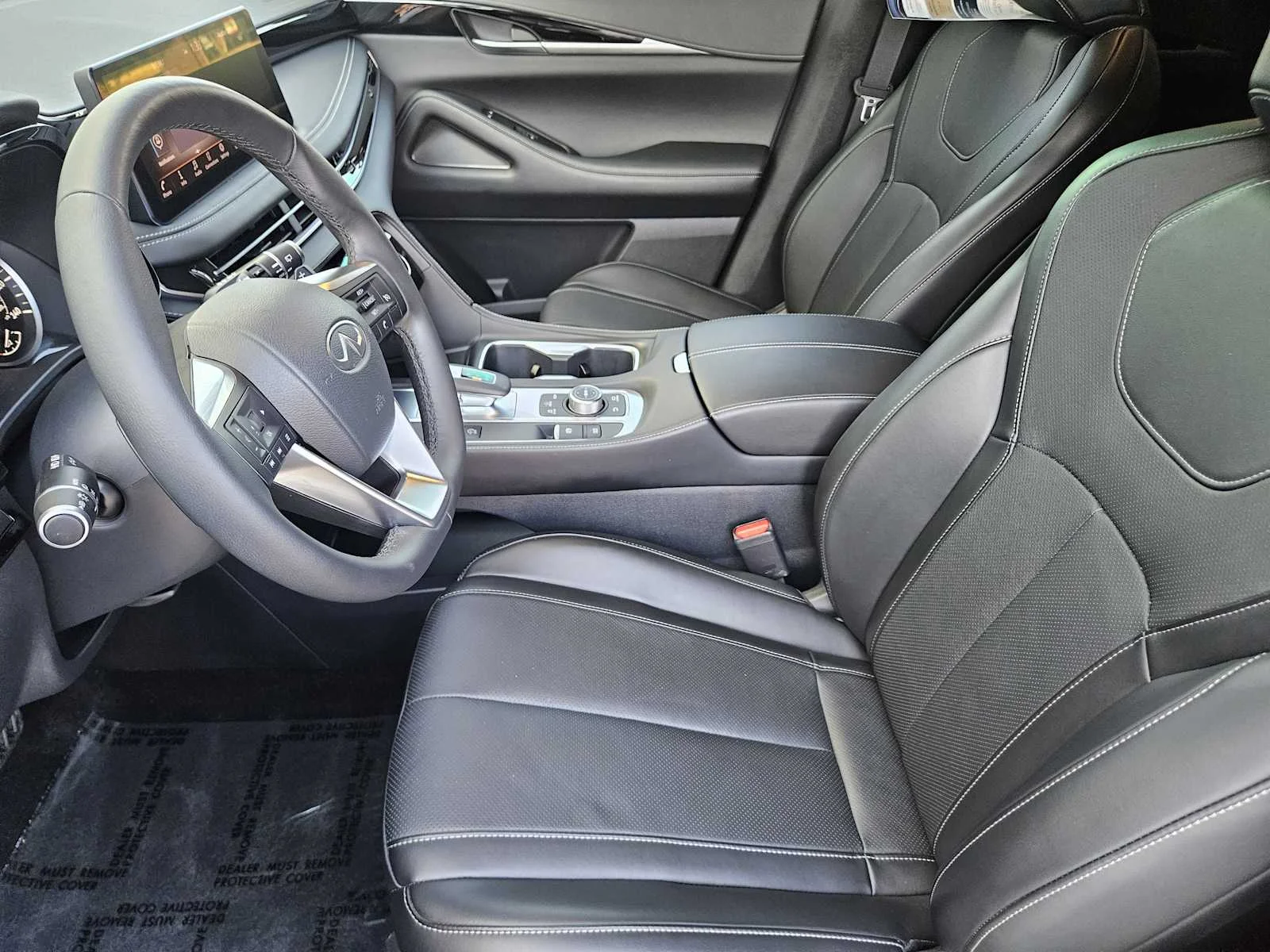 Certified Used 2025 Mineral Black INFINITI PURE image 12