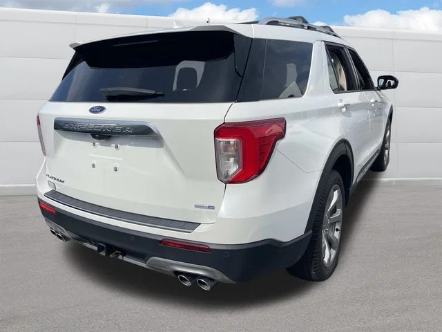 Used 2020 White Ford Platinum image 11