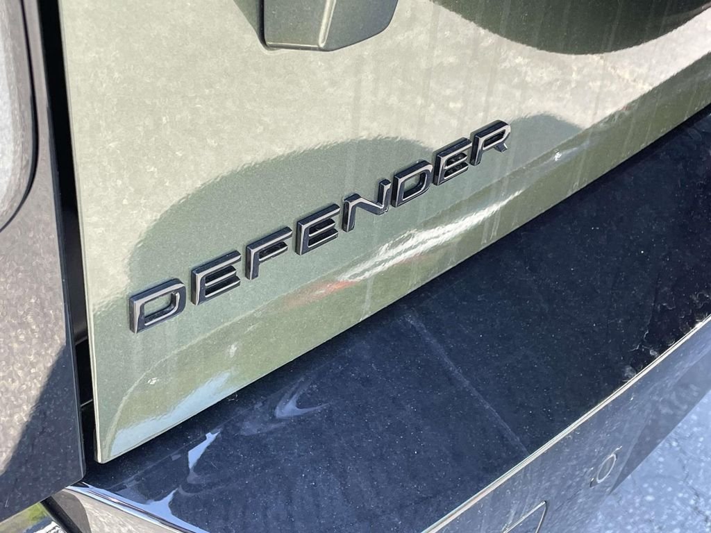 New 2026 Woolstone Green Land Rover S image 8