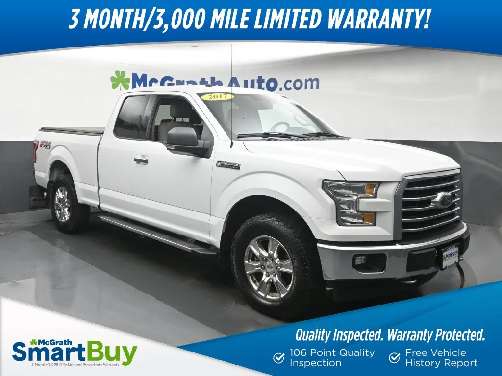 Used 2017 White Ford XLT image 1