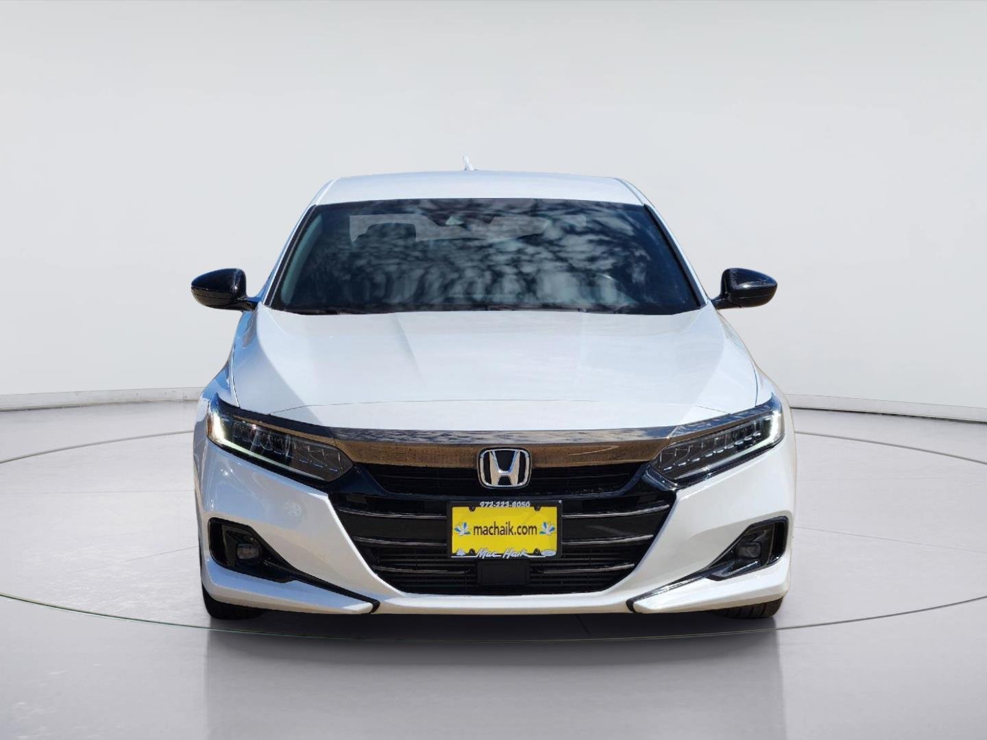 Used 2022 Platinum White Pearl Honda Sport image 2